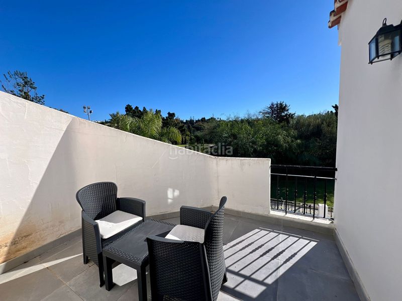 Foto 8b8babf9-798d-4be4-88c9-268e5a3c029c. Casa adossada amb piscina a Las Brisas Marbella