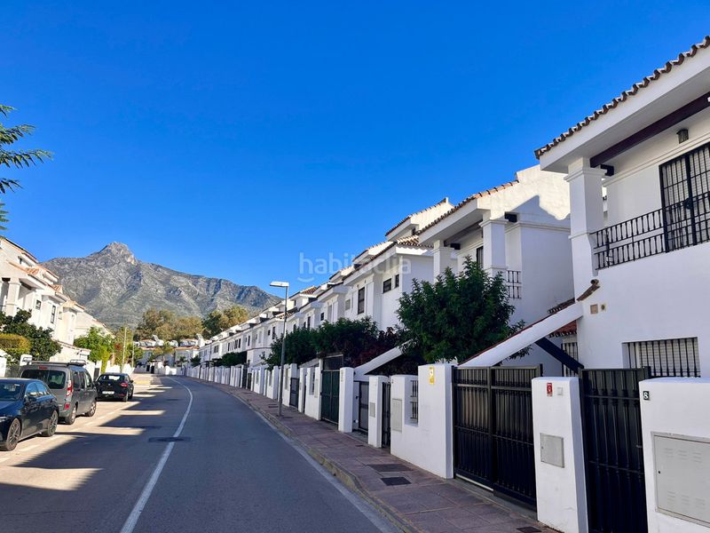 Foto afa0121d-5fa1-4e68-9928-47d78479dbcd. Casa adossada amb piscina a Las Brisas Marbella