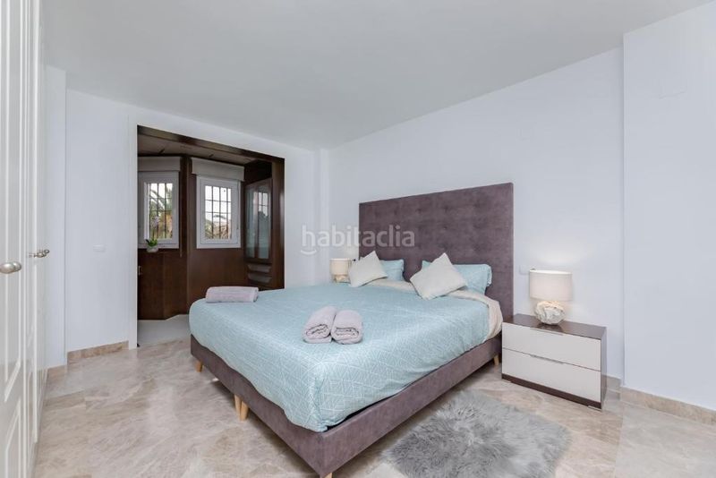 Foto b0a877e8-1a5c-4f27-b900-4c79e2c8eadd. Casa adossada amb piscina a Las Brisas Marbella