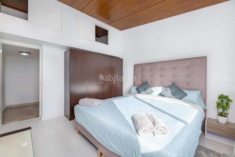 Foto c50acbd1-2e4f-4f00-94e2-c2a2cda188b2. Casa adossada amb piscina a Las Brisas Marbella