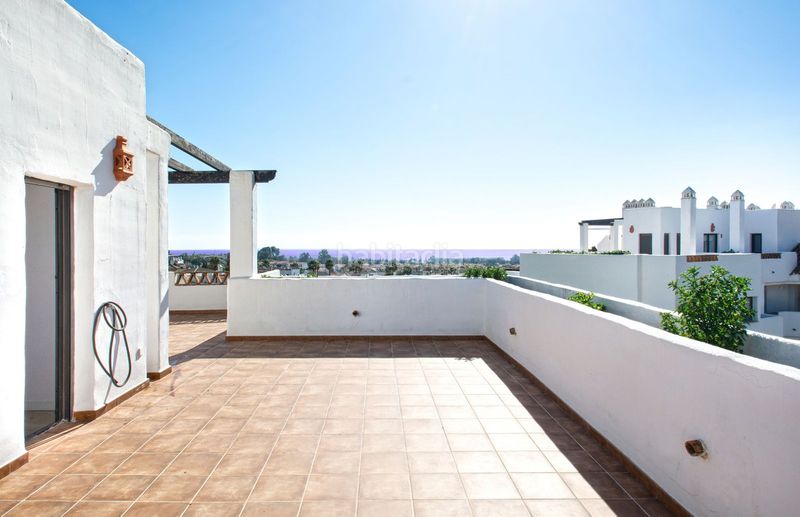 Foto ff985398-1c96-4407-8273-7ef4617d54da. Àtic amb piscina a El Velerín Estepona