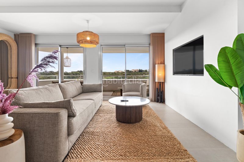 Foto 06e07307-7a0e-4e39-a8d4-fd5d4aa4f027. Pis amb piscina a La Concha - Resina Golf Estepona