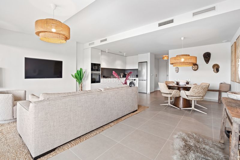 Foto 3cb2c93d-ec54-4939-94b9-d36d59f27e0f. Pis amb piscina a La Concha - Resina Golf Estepona