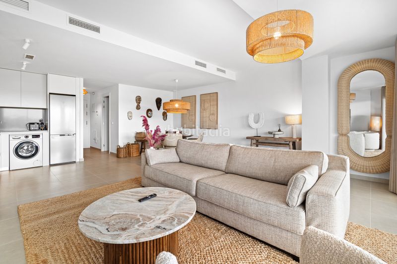 Foto 9ae06fee-fe94-48c7-99ab-87bca76546d8. Pis amb piscina a La Concha - Resina Golf Estepona