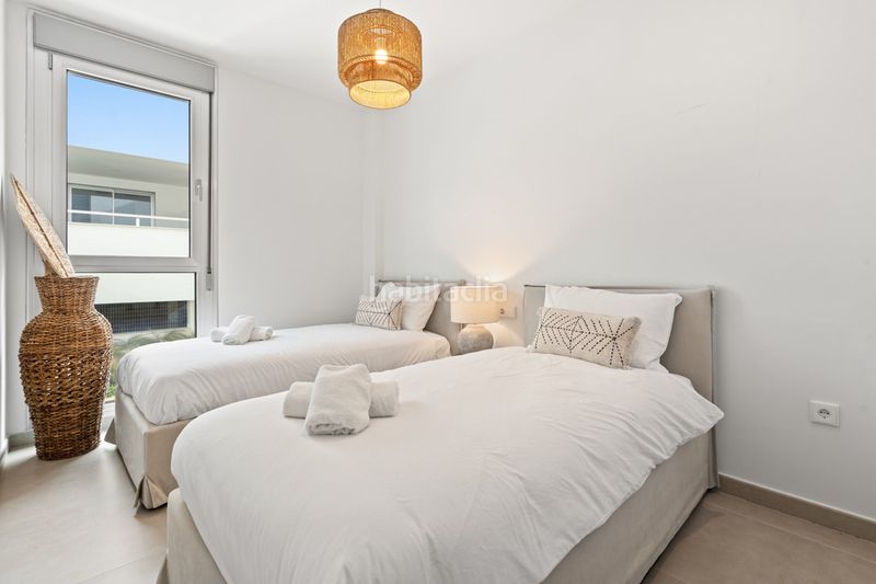 Foto e7dfa80c-3c13-4dbb-84ee-fe1b19e401f7. Pis amb piscina a La Concha - Resina Golf Estepona