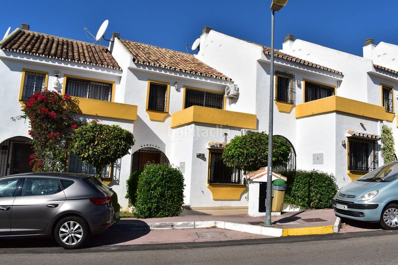 Foto 55814aef-e2c1-41e6-aa5b-d764cd2a71ea. Casa adossada amb piscina a Riviera del Sol Mijas