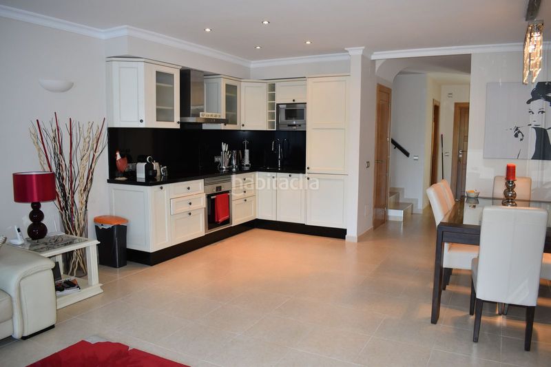 Foto a7840143-c374-40ea-98c9-cc7fa5d2c139. Casa adossada amb piscina a Riviera del Sol Mijas