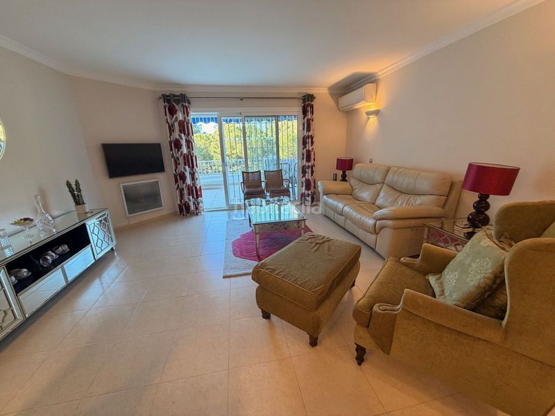 Foto b1420759-9df6-4872-9b79-c4bb63d3b004. Casa adossada amb piscina a Riviera del Sol Mijas