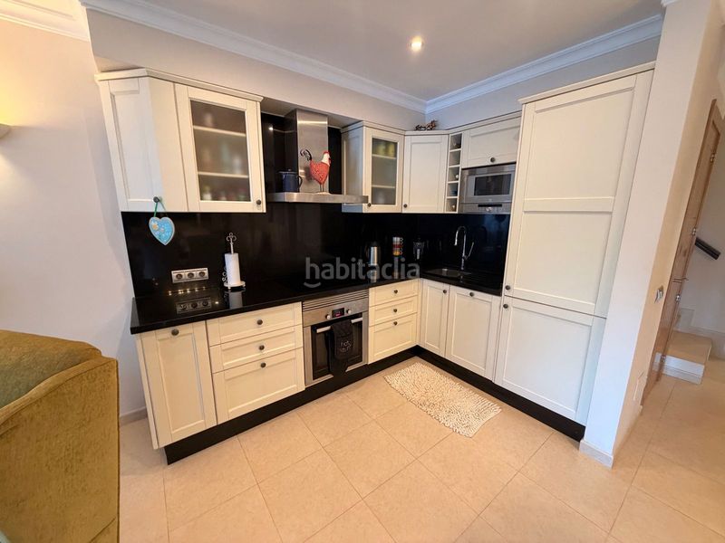 Foto dcb76675-3ce7-4790-bd72-b98e95629cff. Casa adossada amb piscina a Riviera del Sol Mijas