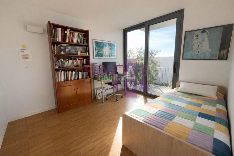 Foto cb6e6437-e925-403a-8886-6f446ef6222a. Casa amb aparcament a Teià