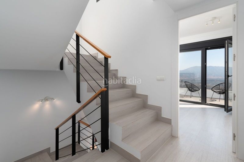 Foto fbca0570-6427-488d-b1ca-06ecf2d45619. Casa adossada amb aparcament piscina a Ojén pueblo Ojén