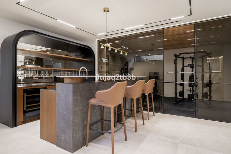 Foto ee24cf92-3cbb-4665-88f6-86cef5e70261. Casa amb aparcament piscina a Sierra Blanca Marbella