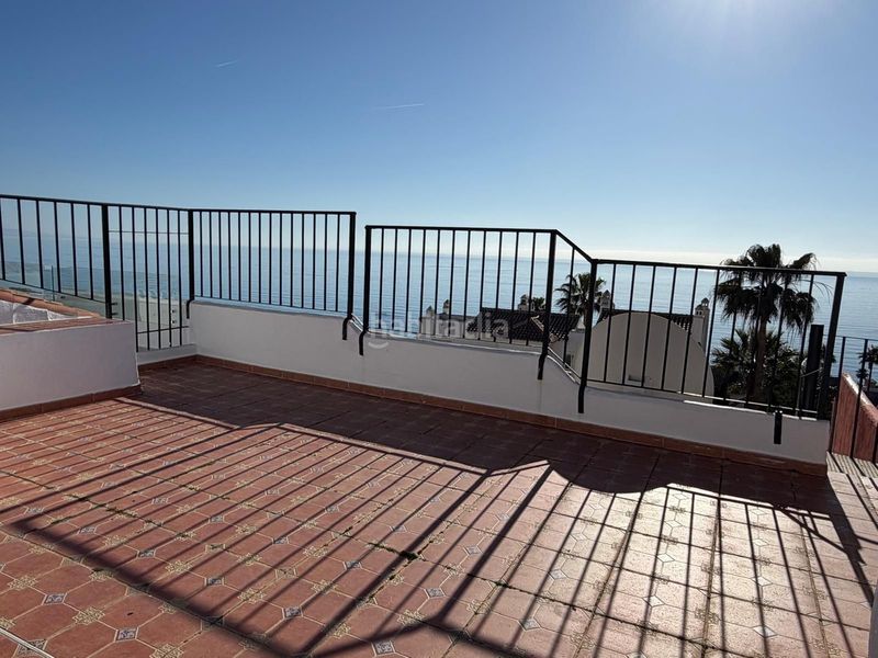 Foto c908eaea-ffd6-44c7-a2bd-b2e880d99c99. Àtic amb aparcament piscina a bahía de Casares Casares