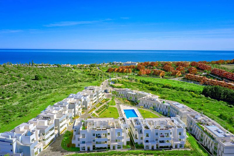 Foto 0d854407-c7df-45c8-9968-8964474176a8. Pis amb aparcament piscina a Buenas Noches Estepona