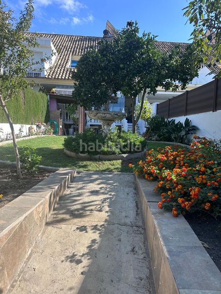 Foto 0a40ad02-9575-457b-a8b1-cf5725d66771. Casa adossada amb aparcament piscina a Nueva Atalaya Estepona