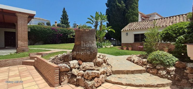 Foto 1083f1ed-019b-48c6-9e96-6b21b7cb70f2. Casa amb aparcament piscina a Bello Horizonte - Lindasol Marbella