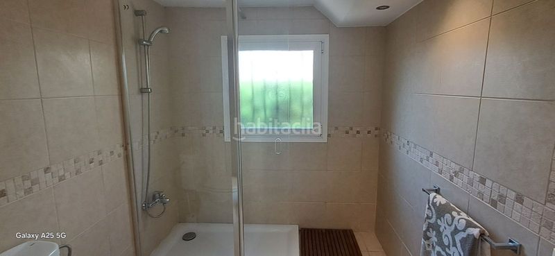 Foto 767d29bc-8b3d-48ed-a71f-d4df5a86730d. Casa amb aparcament piscina a Bello Horizonte - Lindasol Marbella