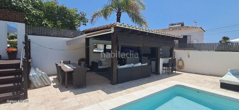 Foto bf4ca414-17f3-4969-bdc0-893088aa0945. Casa amb aparcament piscina a Bello Horizonte - Lindasol Marbella