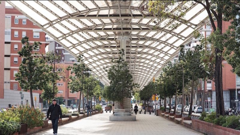 Foto 0e449069-e200-4078-9fd9-726032ef2702. Pis amb calefacció a El Camp de l´Arpa del Clot Barcelona