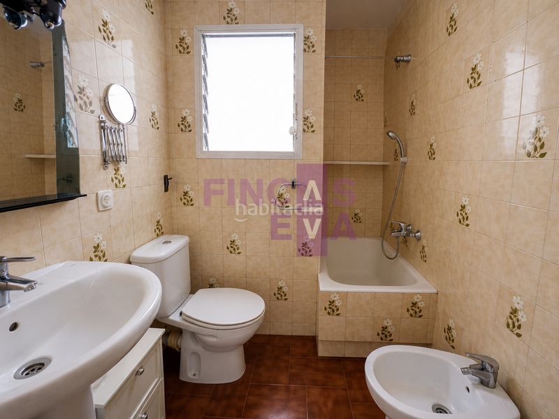 Foto 2f6d894e-e609-4390-a6c2-b0e9d7d34dae. Pis amb calefacció a El Camp de l´Arpa del Clot Barcelona