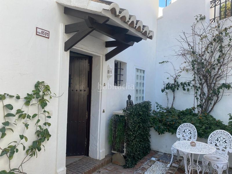 Foto ae0040c2-6b4d-4949-91fd-f75891949f54. Pis amb aparcament piscina a Alto de los Monteros Marbella