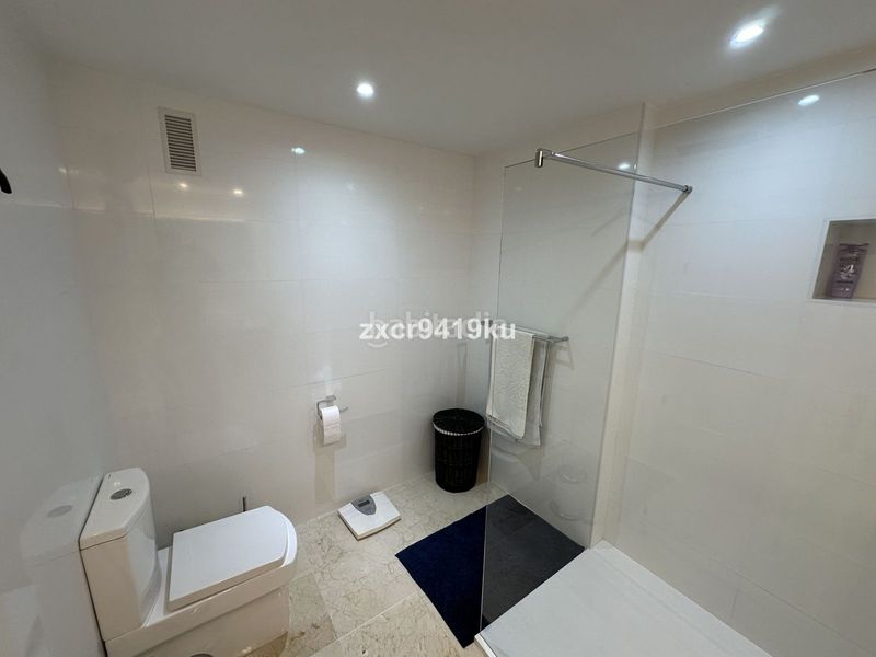 Foto d4601821-97c1-4b53-99a6-4144406b29d6. Pis amb aparcament piscina a Riviera del Sol Mijas