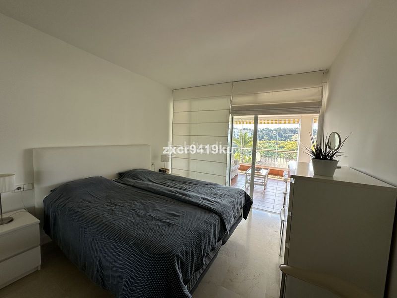 Foto f9da6fff-c889-4924-ac2b-b7dd501c0f34. Pis amb aparcament piscina a Riviera del Sol Mijas