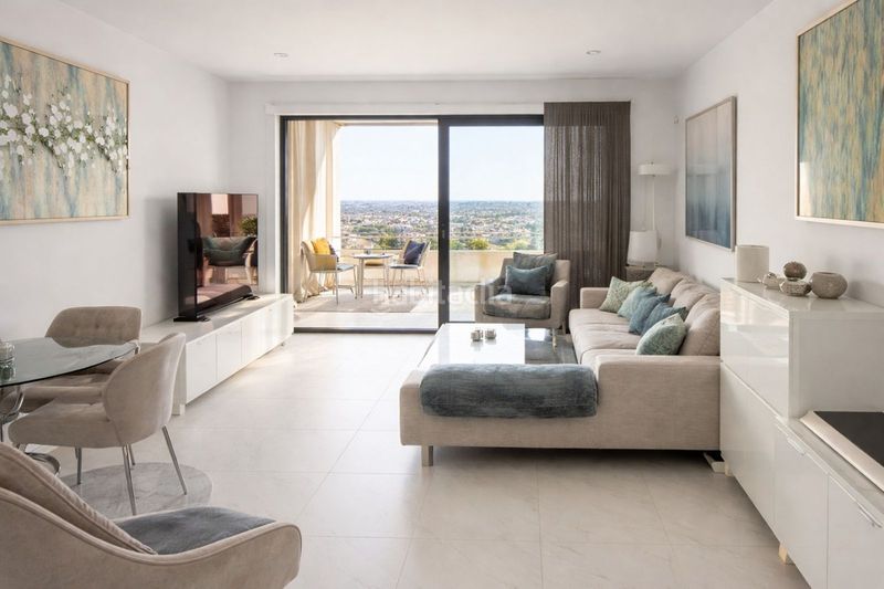 Foto 594fb1c0-9d62-4d73-a51f-91329fd995a3. Pis amb aparcament piscina a altos de Estepona Estepona