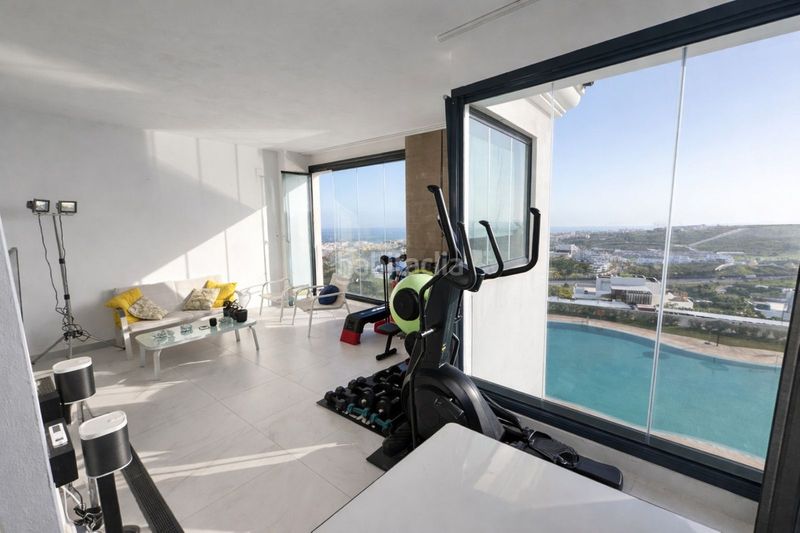 Foto d070e945-e9d3-41d8-a94a-c5fb95726658. Pis amb aparcament piscina a altos de Estepona Estepona