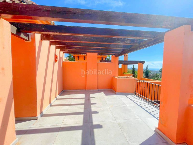 Foto 8d7e581b-59d4-40fd-8ab2-0d54ce80fcff. Casa adossada amb aparcament piscina a Paraiso - Barronal Estepona
