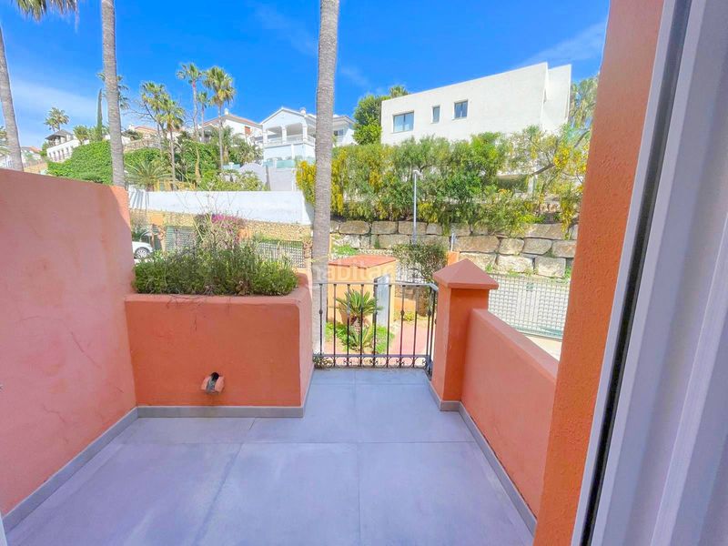 Foto c0c8f5cb-d5c6-40f1-9468-e824d12ac97a. Casa adossada amb aparcament piscina a Paraiso - Barronal Estepona