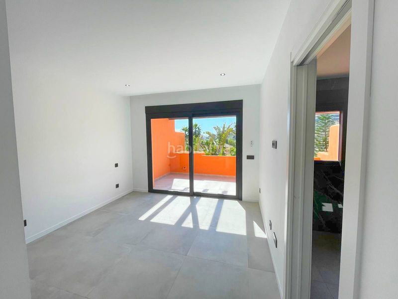 Foto f6c00b2f-077e-478b-993d-755f26d49d6d. Casa adossada amb aparcament piscina a Paraiso - Barronal Estepona