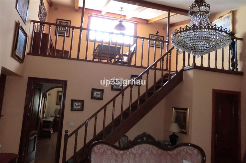 Foto dba4822f-ab27-4f38-a9ec-b7351ca87c5e. Casa amb aparcament piscina a Parque Central Estepona