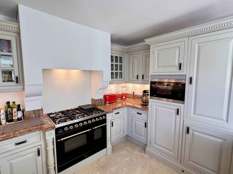Foto c4af5288-f4bd-4b5d-b93b-0137359d6383. Casa amb piscina a Riviera del Sol Mijas