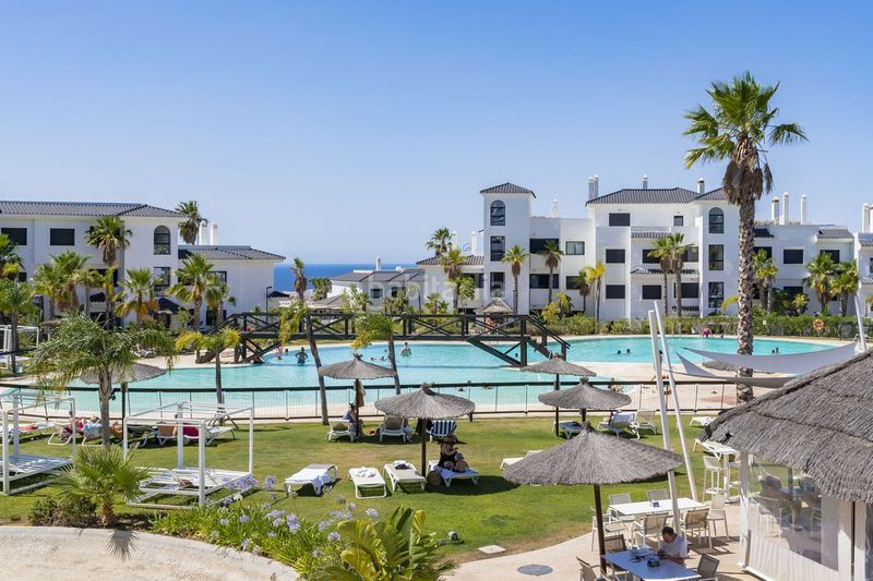 Foto 12b4a1e8-ea42-4252-82f2-d84de6ae768a. Pis amb aparcament a Parque Central Estepona