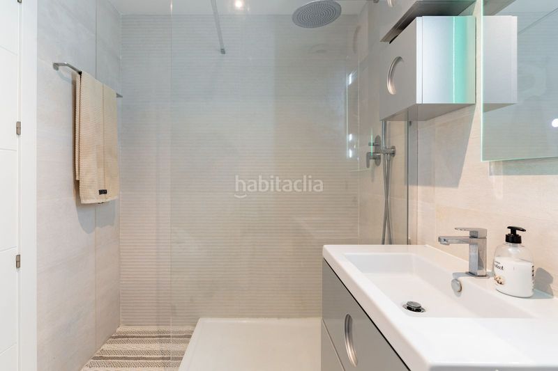 Foto 86ea93a1-16e9-4c99-9f3d-52f3445706cc. Pis amb aparcament a Parque Central Estepona