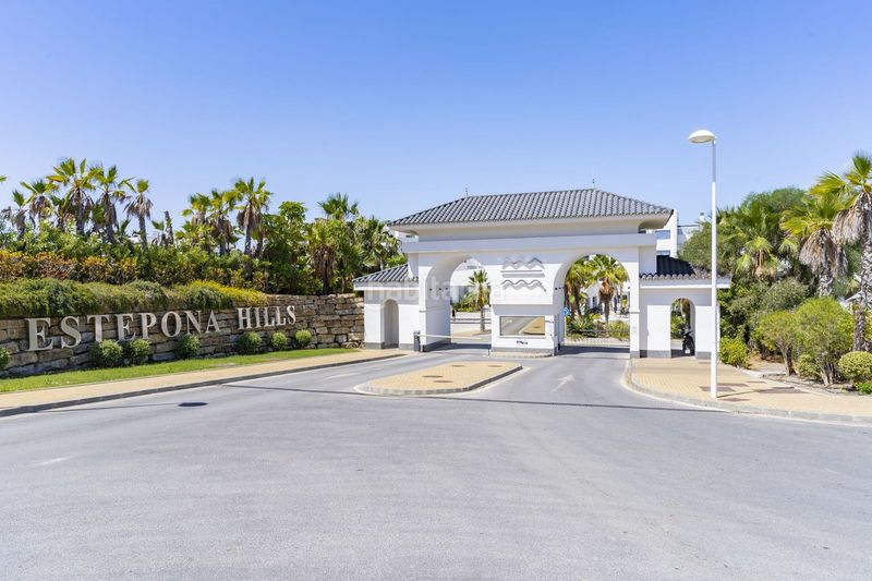 Foto c0385d25-d7a4-4f93-9de7-8b5d9d7909b7. Pis amb aparcament a Parque Central Estepona