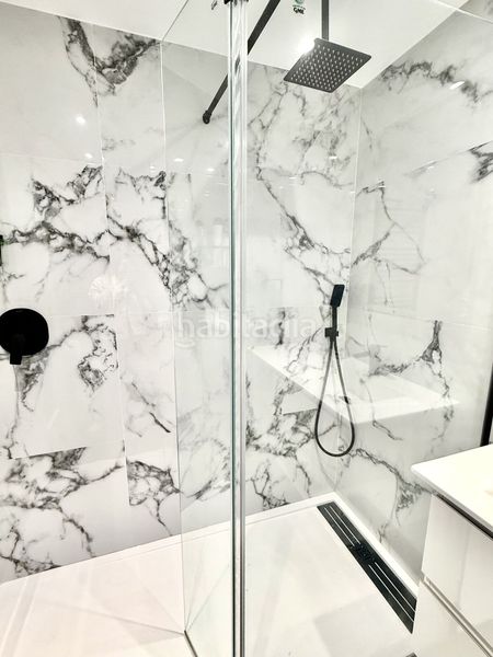 Foto 3c9c8989-240b-42bd-9a1a-d5f1001a1119. Àtic amb aparcament piscina a Calahonda Mijas