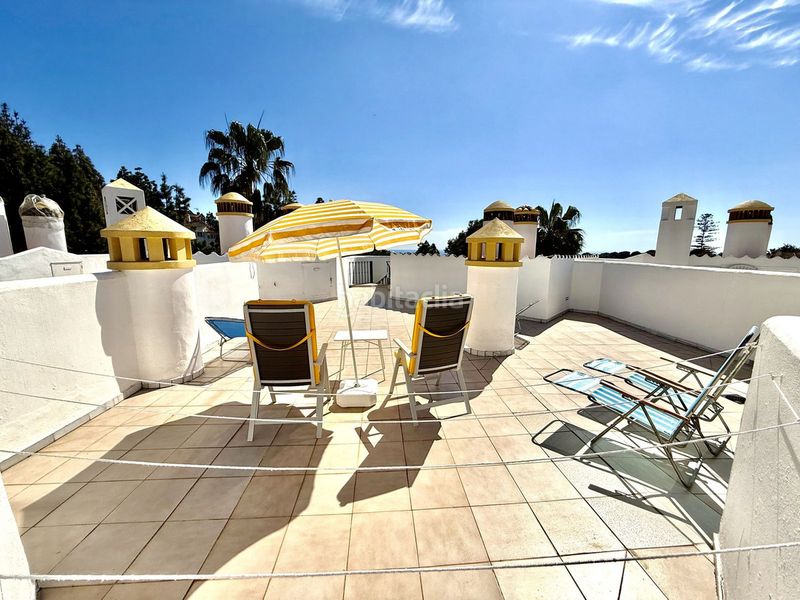 Foto 5348eba3-0236-44c8-a4f3-b0b16a1dc5cb. Àtic amb aparcament piscina a Calahonda Mijas