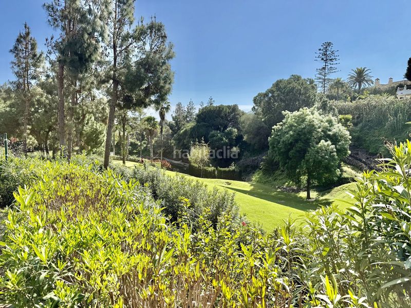 Foto aec899b6-4188-4b6a-8a2d-17edb112ab12. Àtic amb aparcament piscina a Calahonda Mijas