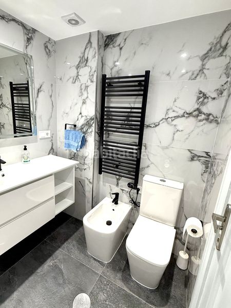 Foto dfc22033-11d8-4f88-a6de-e3d2d55c76b0. Àtic amb aparcament piscina a Calahonda Mijas