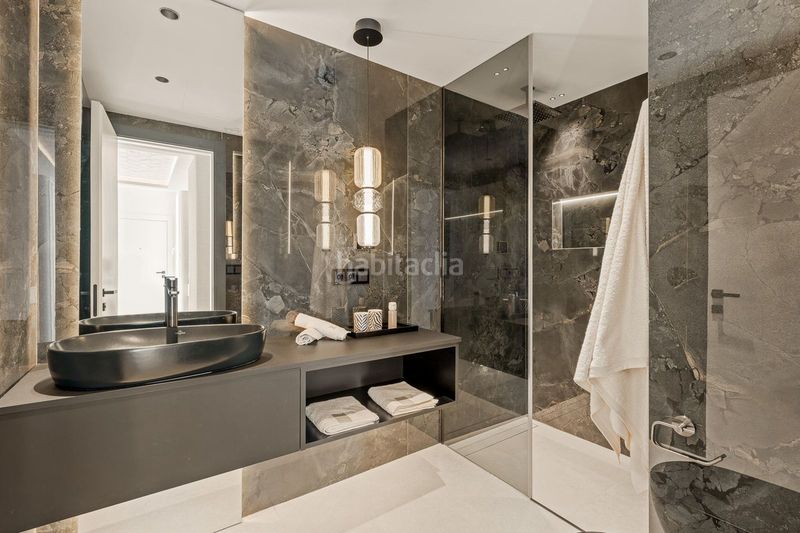 Foto 55408823-f3d2-456e-9a05-2fff0bd95c03. Pis amb aparcament piscina a Centro Estepona