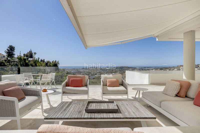 Foto 7b5d9959-3b9f-409d-8c66-8c0a6b87b2dc. Pis amb piscina a Las Brisas Marbella