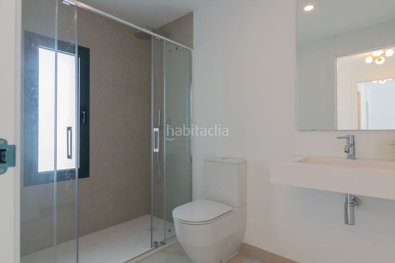 Foto 31cf4ab4-a3e9-4c8c-a72c-f6ee65228555. Casa adossada amb aparcament piscina a Nueva Atalaya Estepona