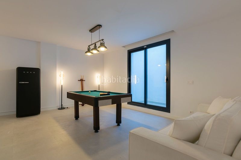 Foto a8e8a15c-dd81-43cd-82aa-a9f116c16cef. Casa adossada amb aparcament piscina a Nueva Atalaya Estepona