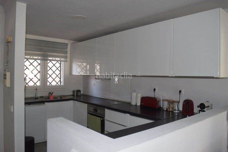 Foto 4e63deb2-e724-4cf2-8752-0700f19d76c8. Piso apartamento en planta baja totalmente reformado en aloha gardens ? nueva andalucía ubicado en la prestigiosa urbanización aloha ga en Marbella