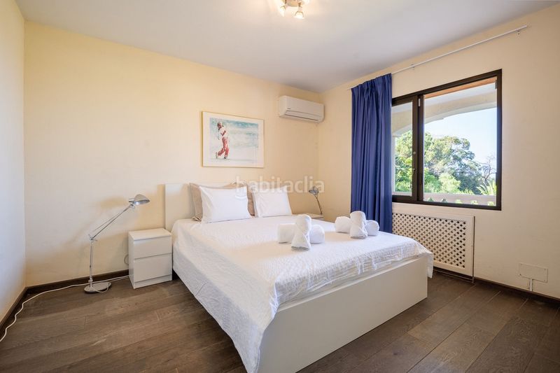 Foto b6a50e2b-4312-4e56-9319-8f5c0bf5b8fe. Casa amb piscina a Las Chapas - Alicate Playa Marbella