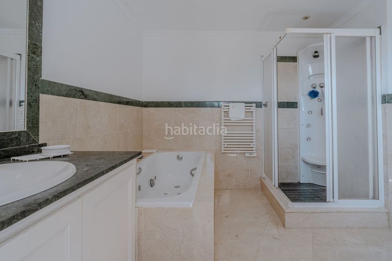 Foto 17a1a97f-b676-42d6-bbc9-24a8822e5967. Casa amb aparcament piscina a Paraiso - Barronal Estepona