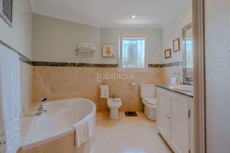 Foto 20e78d6e-b5f3-4913-ad92-2fa23b4a24ba. Casa amb aparcament piscina a Paraiso - Barronal Estepona