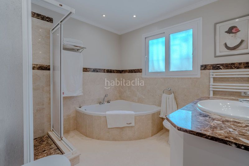 Foto 40361e83-b04b-4567-b044-ac9b7aafcb0e. Casa amb aparcament piscina a Paraiso - Barronal Estepona